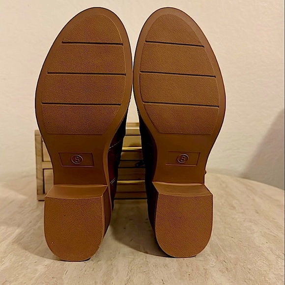 PIZZ ANNU Women’s embroidered western cowboy ankle boots. Size 8. Never worn. - Picture 3 of 5